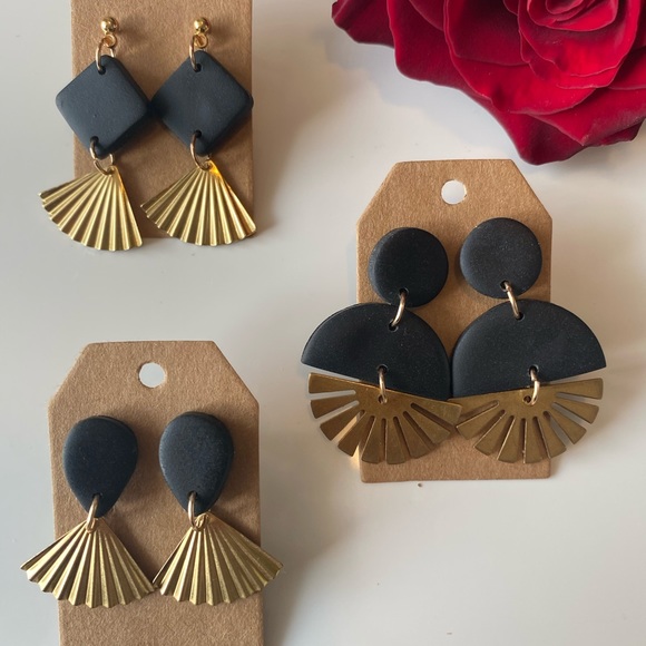 COPY - Sun Earrings - Hypoallergenic stud - Picture 2 of 7